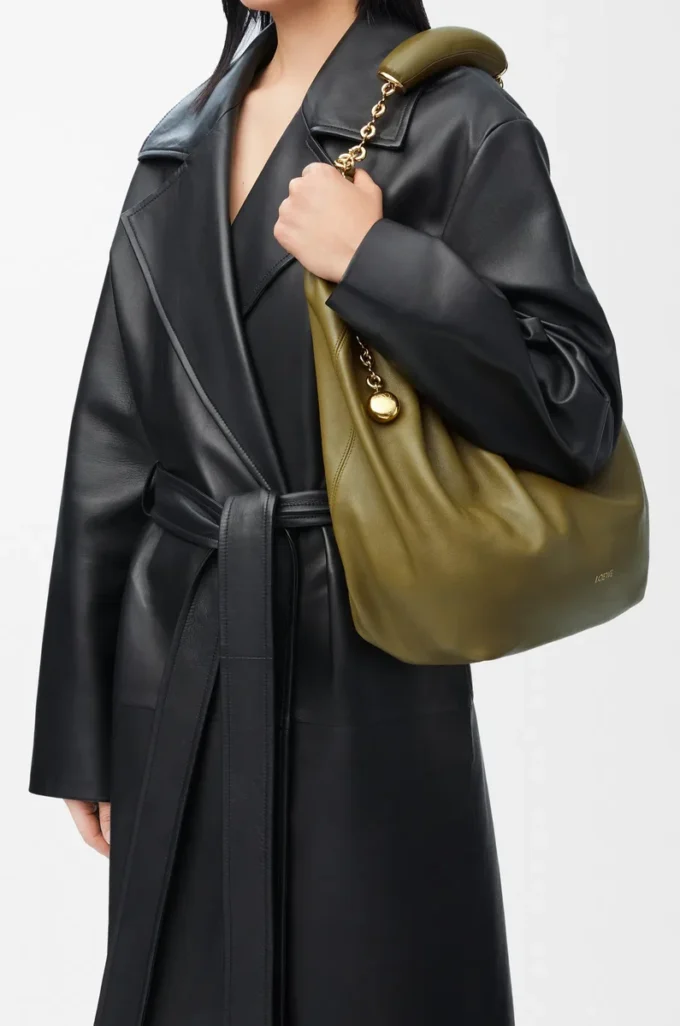 Medium Squeeze bag in mellow nappa lambskin Olive