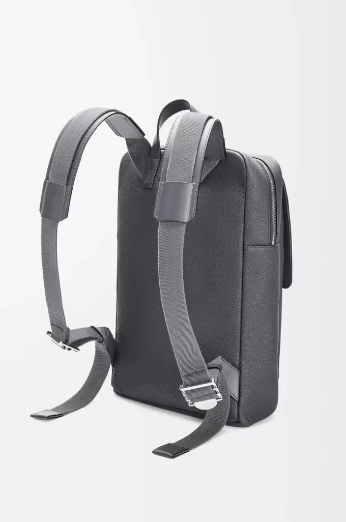 Military backpack in soft grained calfskin Anthracite