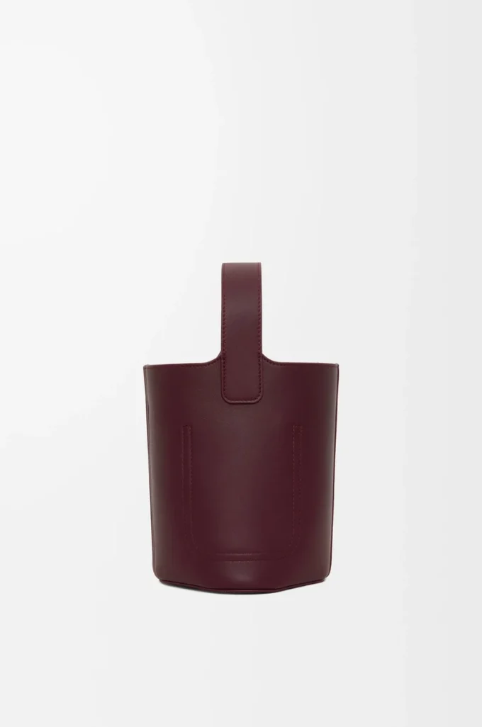 Mini Pebble bucket in smooth calfskin Dark Burgundy