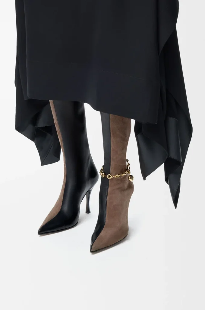 New Comic boot in stretch lambskin and suede Black/Cigar