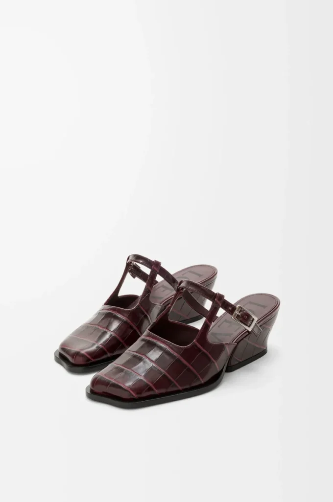 Onda mule in embossed calfskin Burgundy