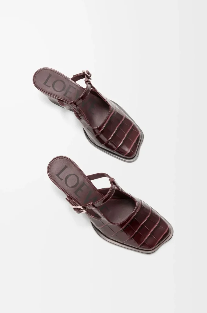 Onda mule in embossed calfskin Burgundy