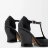 Onda T-bar pump in brushed calfskin Black