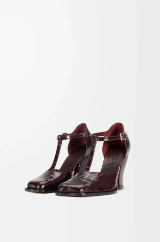 Onda T-bar pump in embossed calfskin Burgundy
