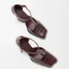 Onda T-bar pump in embossed calfskin Burgundy