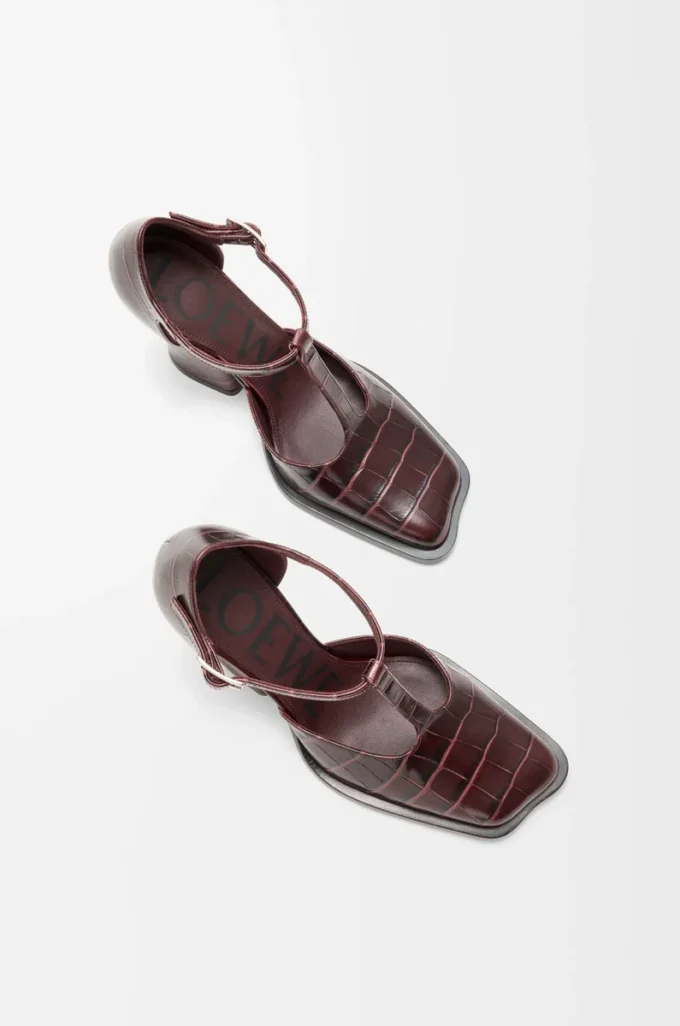 Onda T-bar pump in embossed calfskin Burgundy