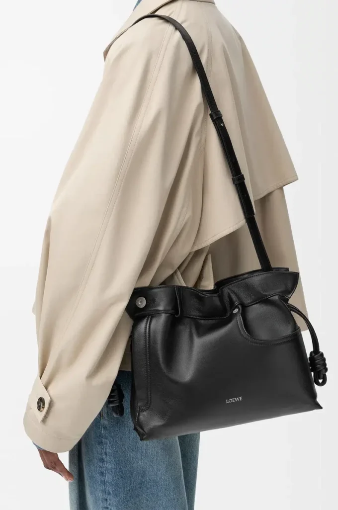 Panta medium Flamenco clutch in shiny calfskin Black