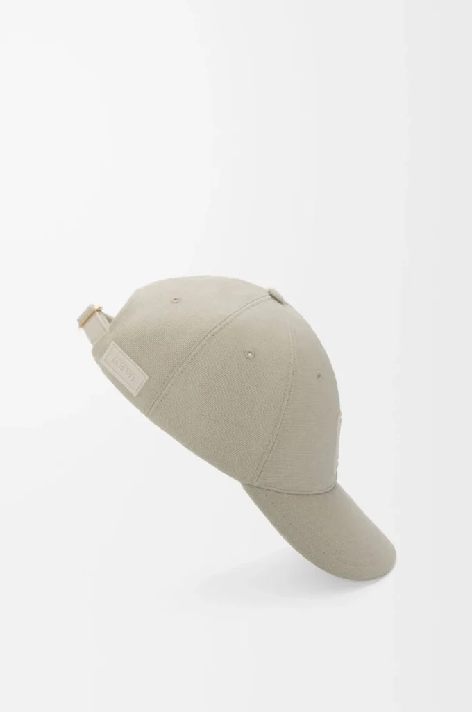Patch cap in canvas Shell Grey