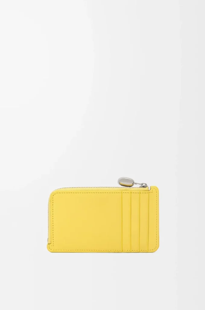 Pebble coin cardholder in shiny nappa calfskin Baby Corn Pebble coin cardholder in shiny nappa calfskin Baby Corn