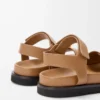 Pebble fussbett sandal in soft calfskin Oak