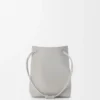 Pebble pouch in smooth calfskin Shell Grey