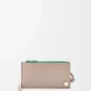 Pebble Slider coin cardholder in shiny nappa calfskin Sand/Tropical Green