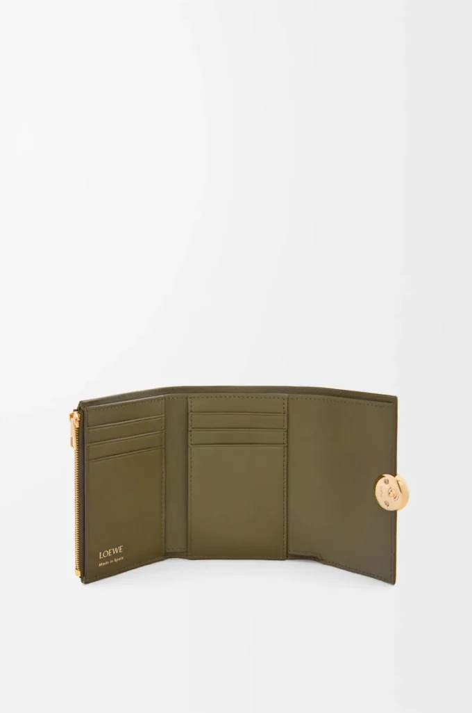 Pebble small vertical wallet in pebble grained calfskin Dark Khaki Pebble small vertical wallet in pebble grained calfskin Dark Khaki