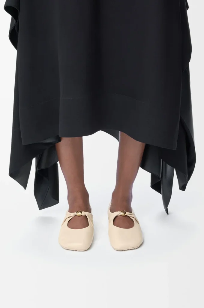 Pebble Soft ballerina in nappa lambskin Dough