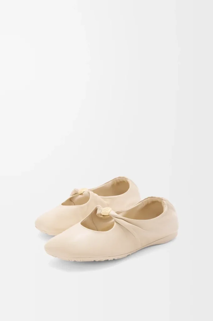 Pebble Soft ballerina in nappa lambskin Dough