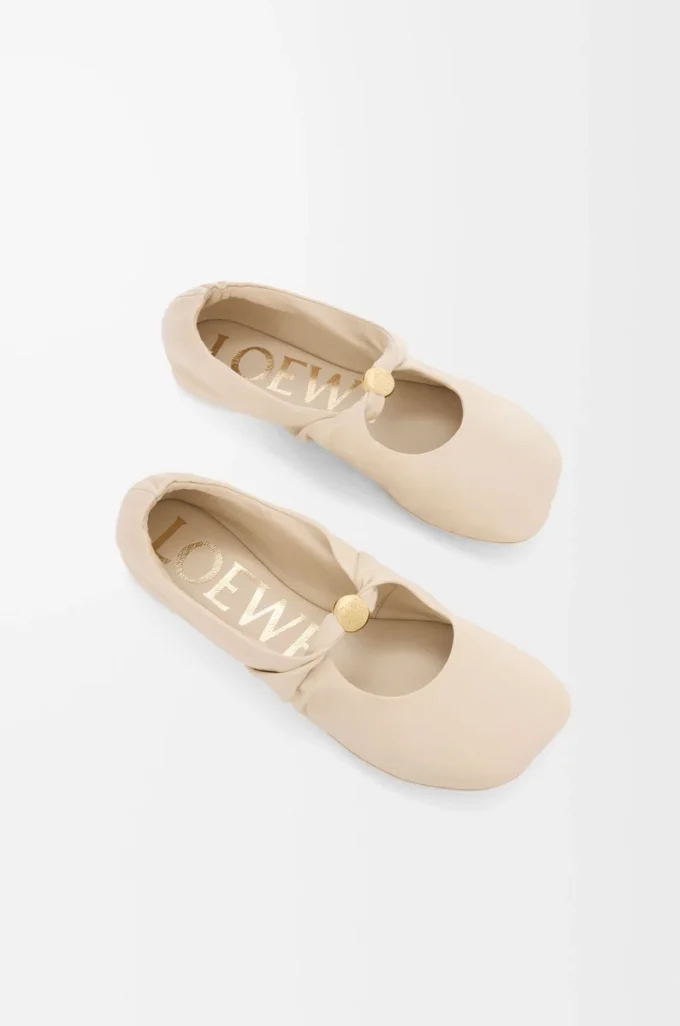 Pebble Soft ballerina in nappa lambskin Dough