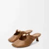 Pebble Soft mule in nappa lambskin Oak