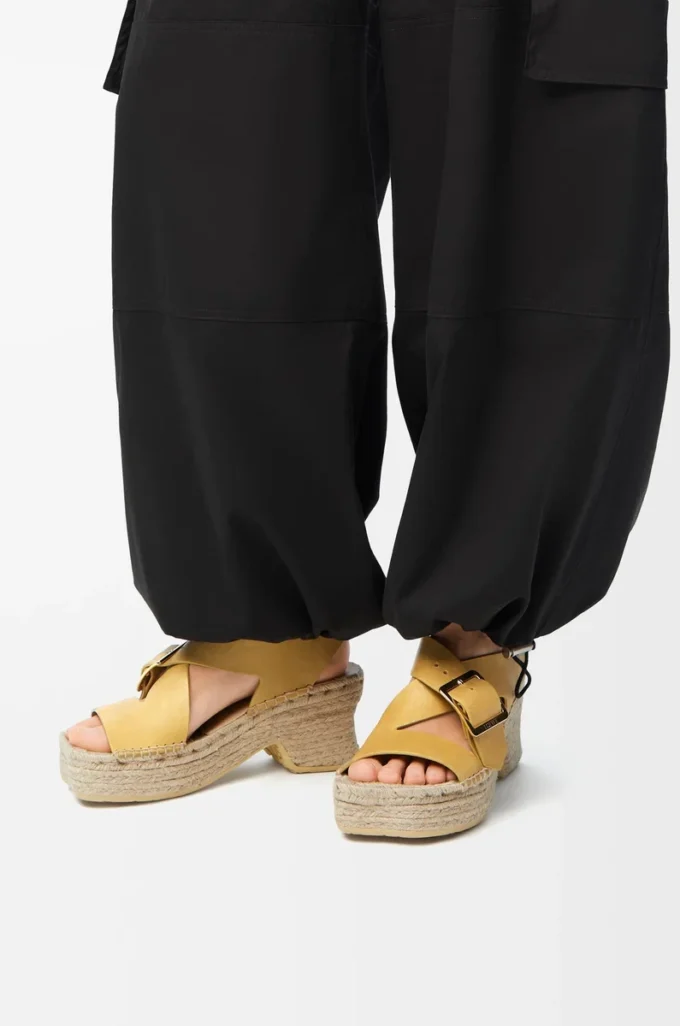 Petal espadrille platform sandal in vegetable-tanned calfskin Ochre Petal espadrille platform sandal in vegetable-tanned calfskin Ochre