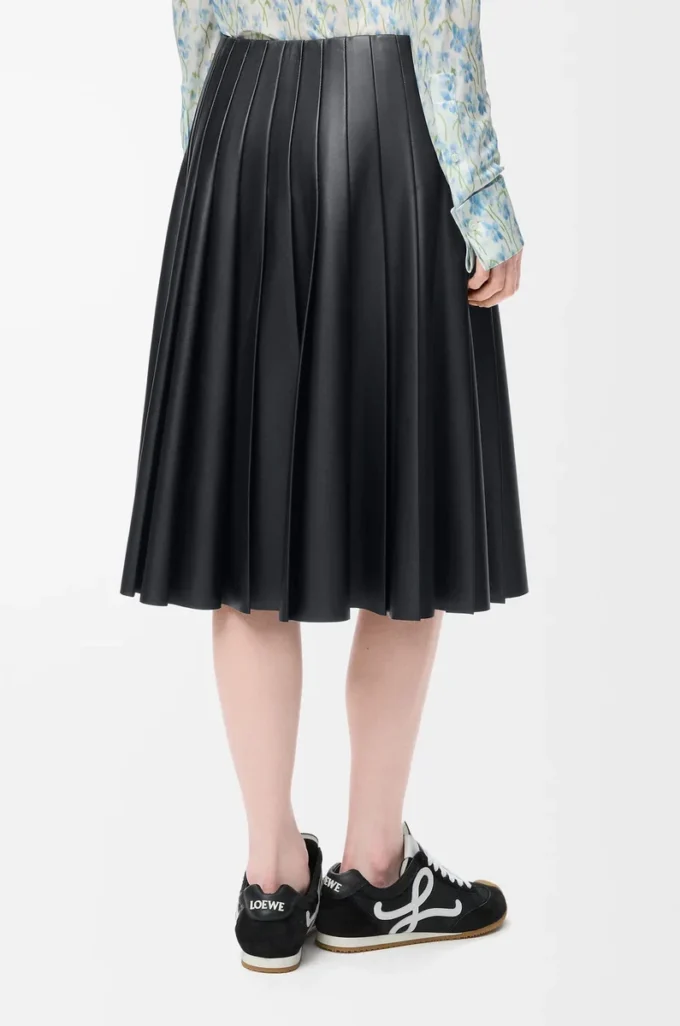 Pleated skirt in nappa lambskin Black