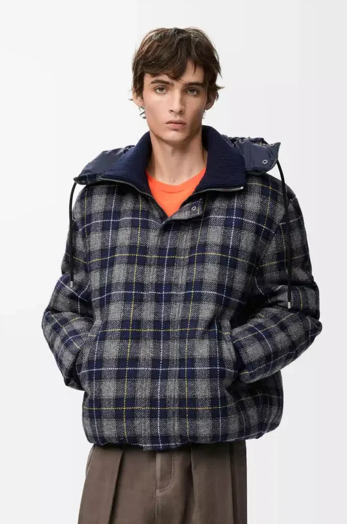 Puffer jacket in wool Dark Navy Blue Puffer jacket in wool Dark Navy Blue