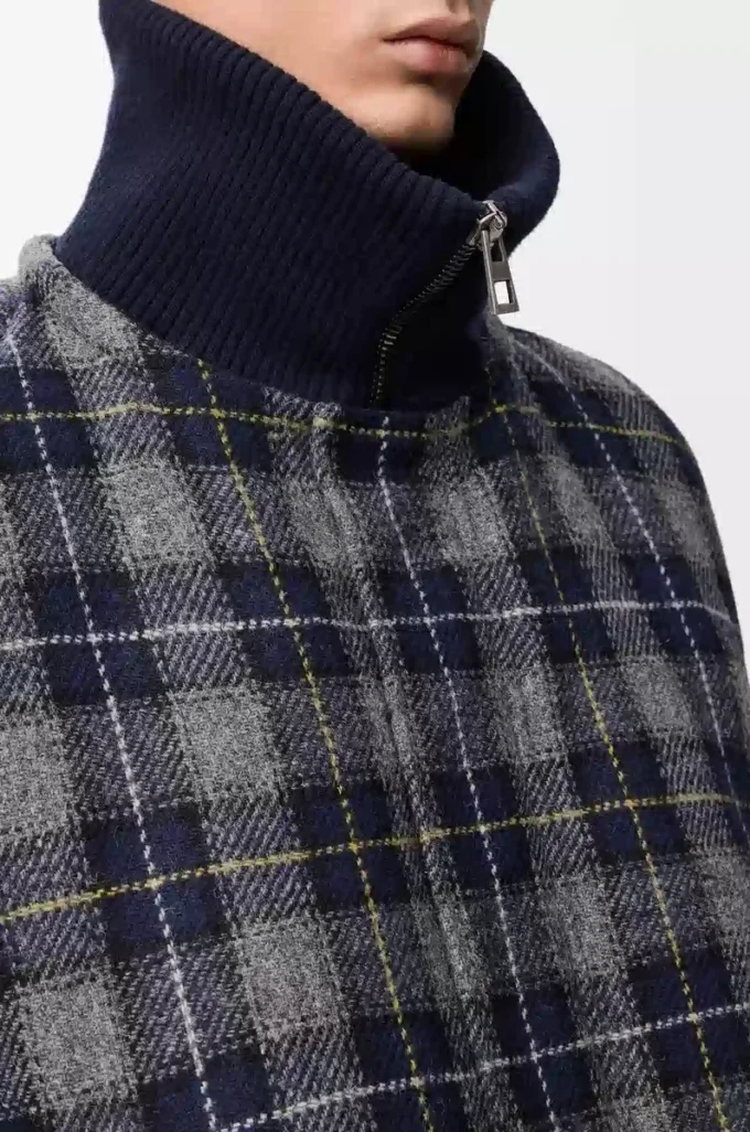Puffer jacket in wool Dark Navy Blue Puffer jacket in wool Dark Navy Blue