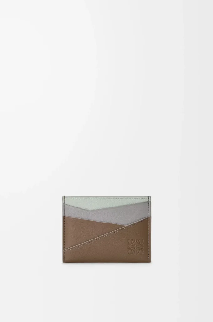 Puzzle plain cardholder in classic calfskin Winter Brown/Ash Grey Puzzle plain cardholder in classic calfskin Winter Brown/Ash Grey