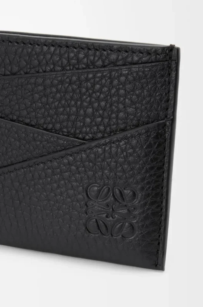 Puzzle plain cardholder in supple grained calfskin Black