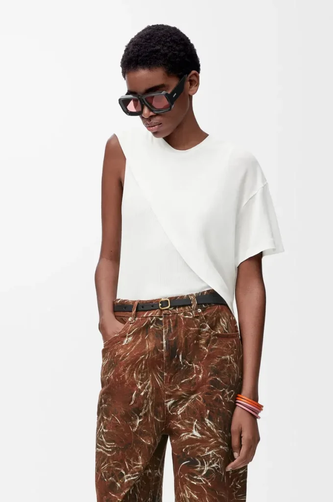 Rounded soft belt in classic calfskin Black Rounded soft belt in classic calfskin Black