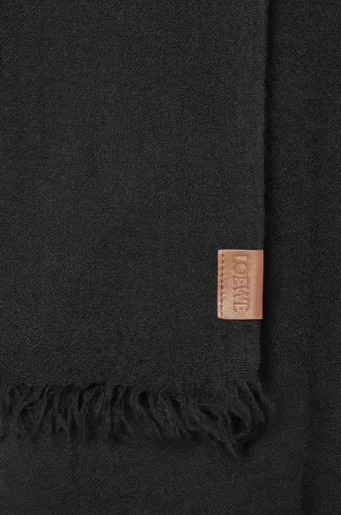 Scarf in cashmere Black