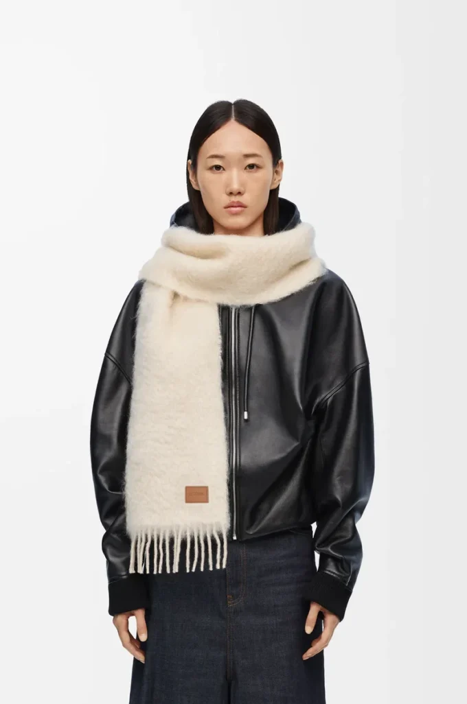 Scarf in mohair and wool blend White