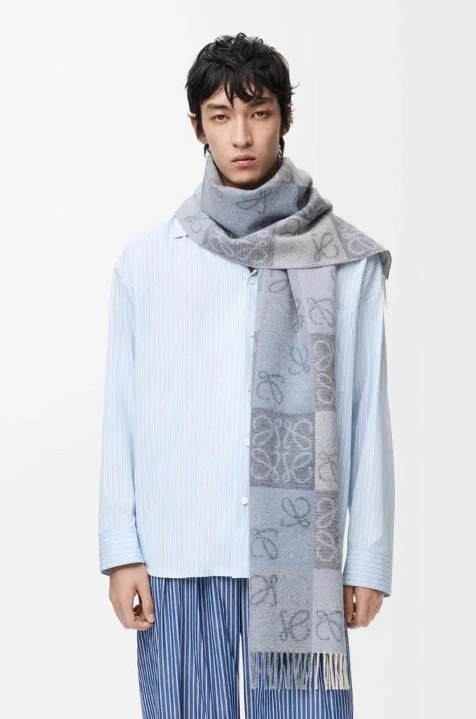 Scarf in wool and cashmere Blue/White