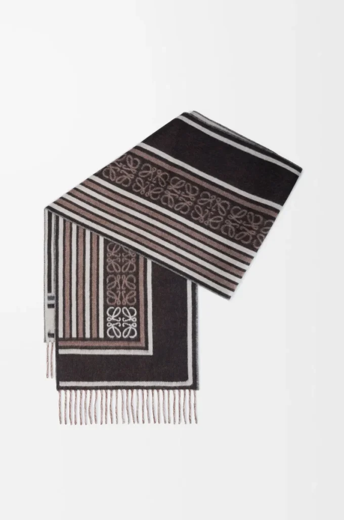Scarf in wool and cashmere Dark Coffee Scarf in wool and cashmere Dark Coffee