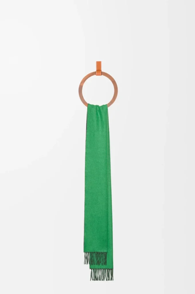 Scarf in wool and cashmere Dark Green/Green Scarf in wool and cashmere Dark Green/Green