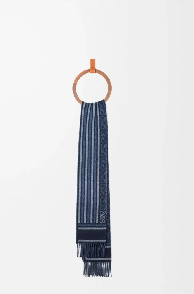 Scarf in wool and cashmere Dark Navy Blue Scarf in wool and cashmere Dark Navy Blue