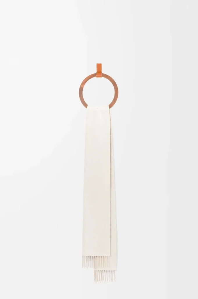 Scarf in wool and cashmere Ivory/Sand Scarf in wool and cashmere Ivory/Sand