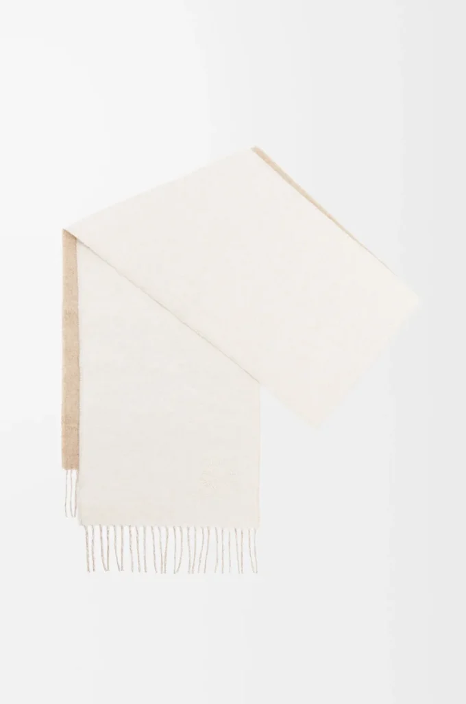 Scarf in wool and cashmere Ivory/Sand Scarf in wool and cashmere Ivory/Sand