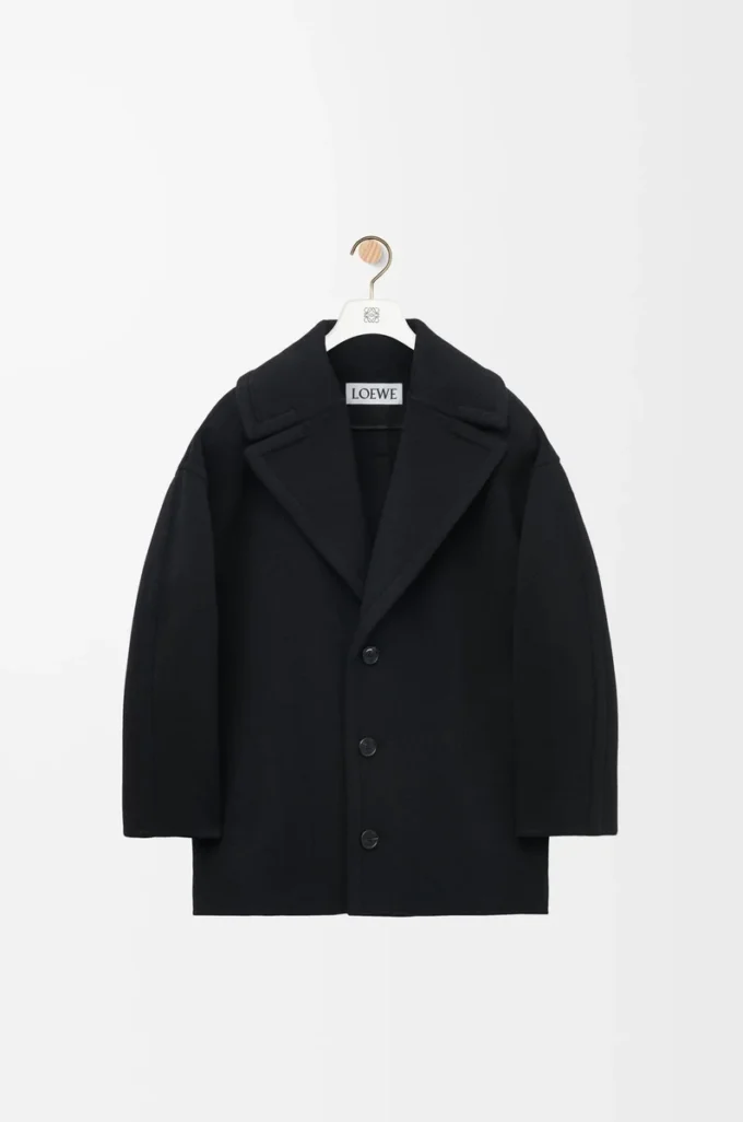 Short coat in wool Black Short coat in wool Black