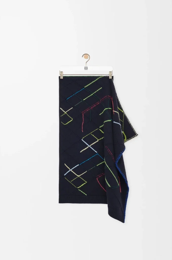 Skirt in wool Dark Navy Blue Skirt in wool Dark Navy Blue
