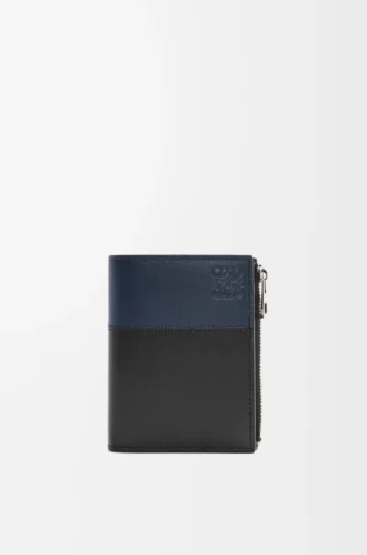 Slim compact wallet in shiny calfskin	Black/Deep Navy