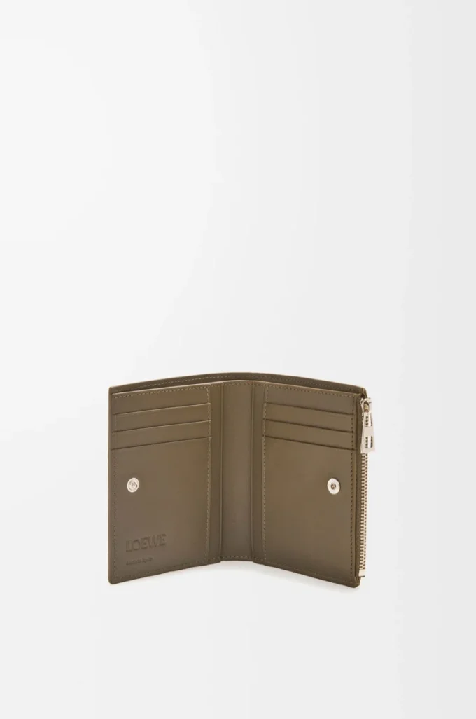 Slim compact wallet in shiny calfskin Dark Khaki Green/Khaki Green Slim compact wallet in shiny calfskin Dark Khaki Green/Khaki Green