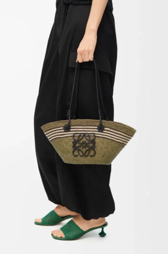 Small Anagram Basket in iraca palm and calfskin Dark Khaki/Black