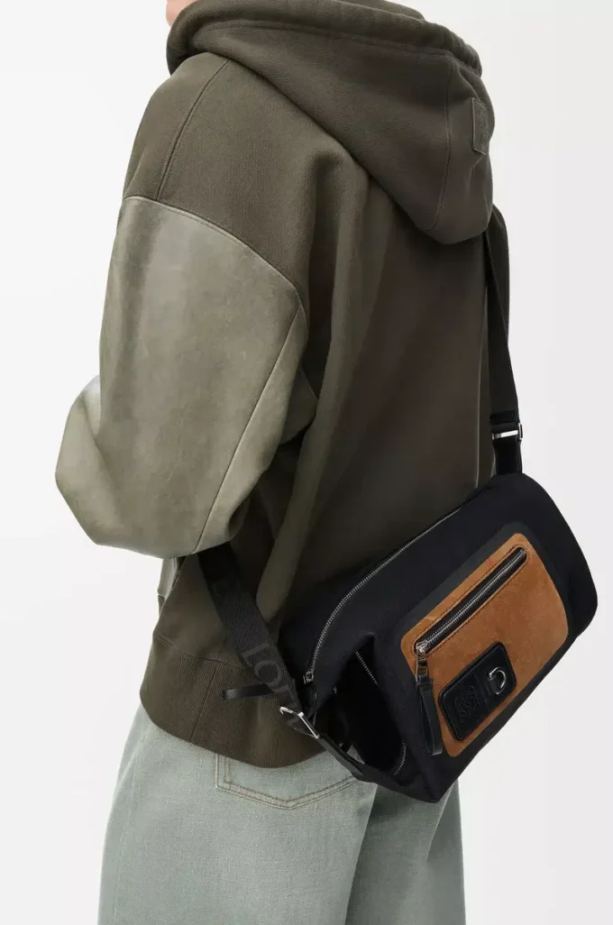 Small Flex Loop bucket in canvas and suede Black/Dark Gold