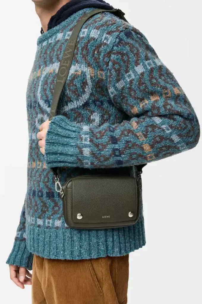 Small Pebble messenger bag in supple grained calfskin Dark Khaki