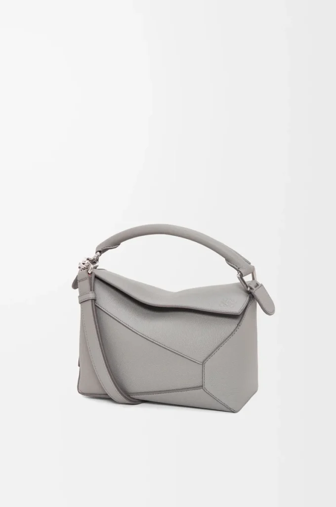 Small Puzzle Edge bag in soft grained calfskin Pearl Grey Small Puzzle Edge bag in soft grained calfskin Pearl Grey