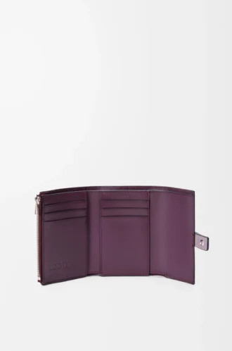 Small vertical wallet in soft grained calfskin Dirty Mauve/Squirrel