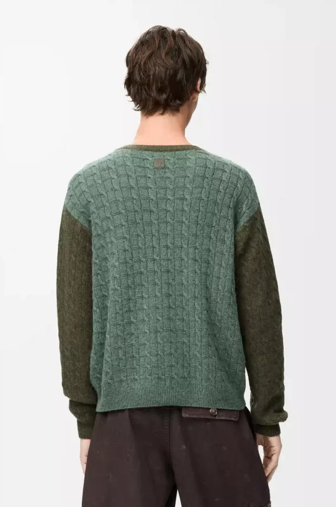 Sweater in cashmere Light Green/Khaki Green