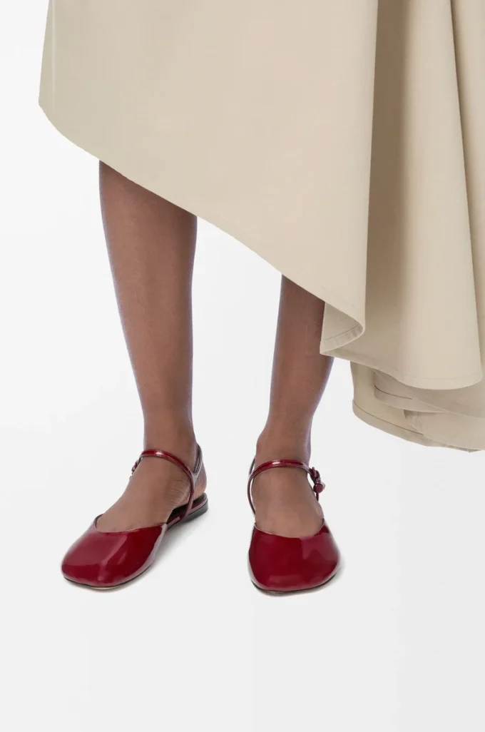 Toy ankle strap ballerina in soft patent lambskin Dark Red Toy ankle strap ballerina in soft patent lambskin Dark Red
