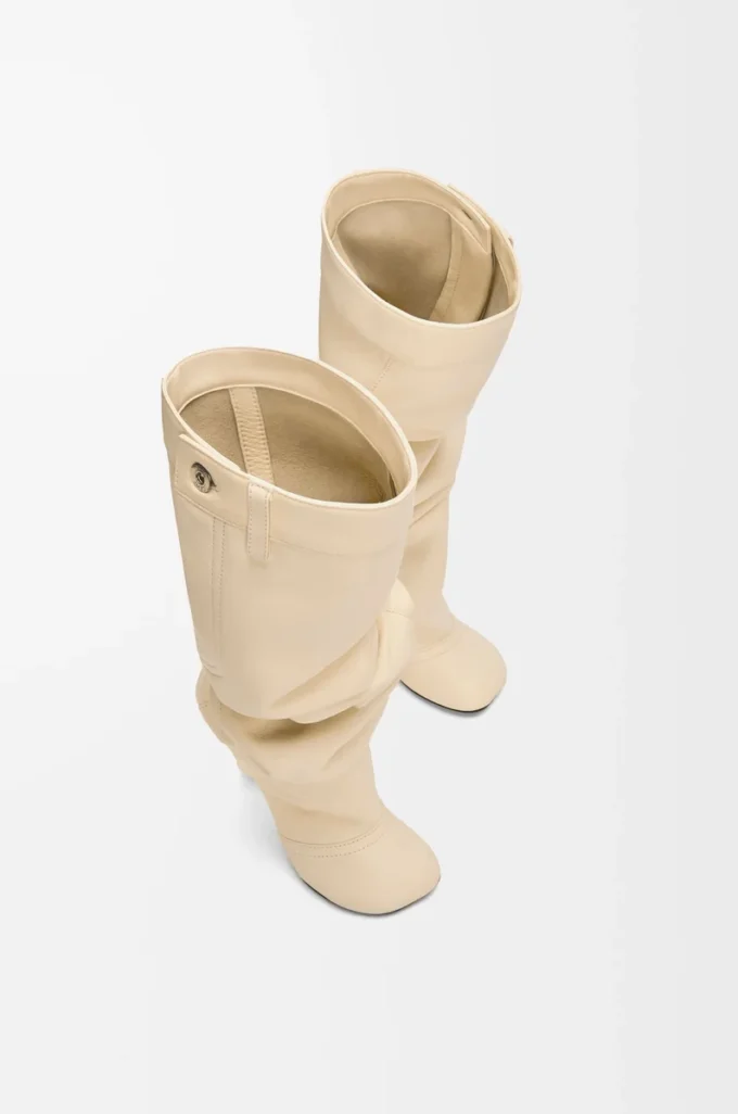 Toy over the knee boot in nappa lambskin Oat Milk