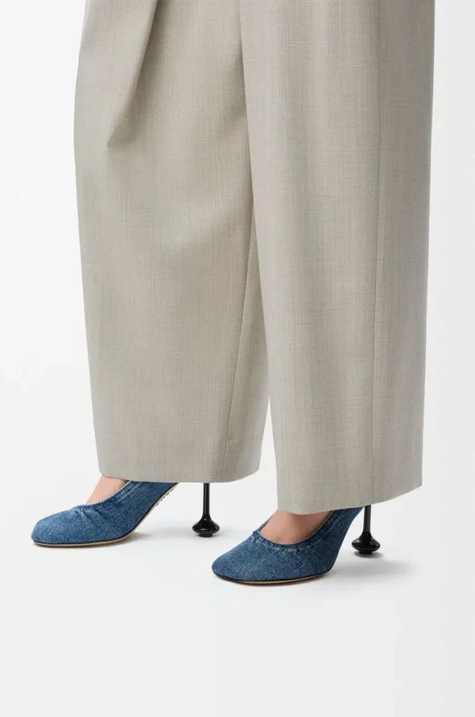 Toy pump in denim Washed Denim
