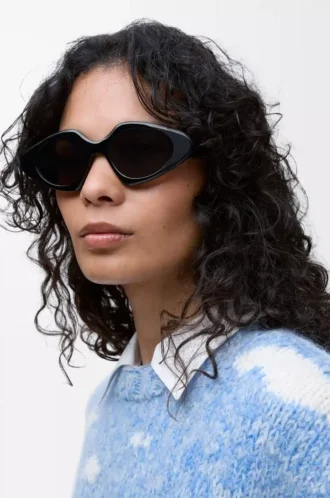 Triangle Slim sunglasses Black